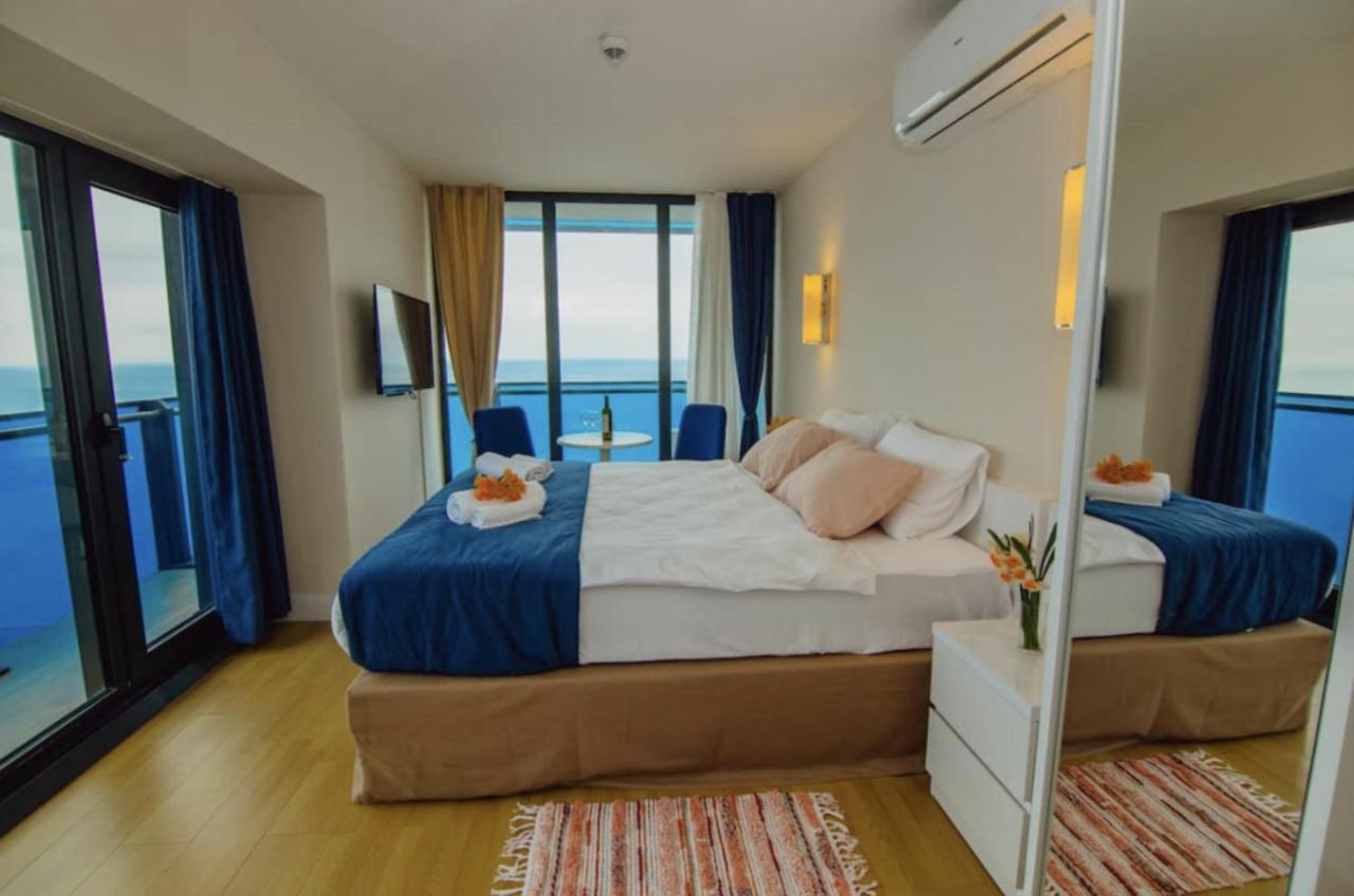 Sea Side Aparthotel In Orbi Complex Batumi Exterior foto
